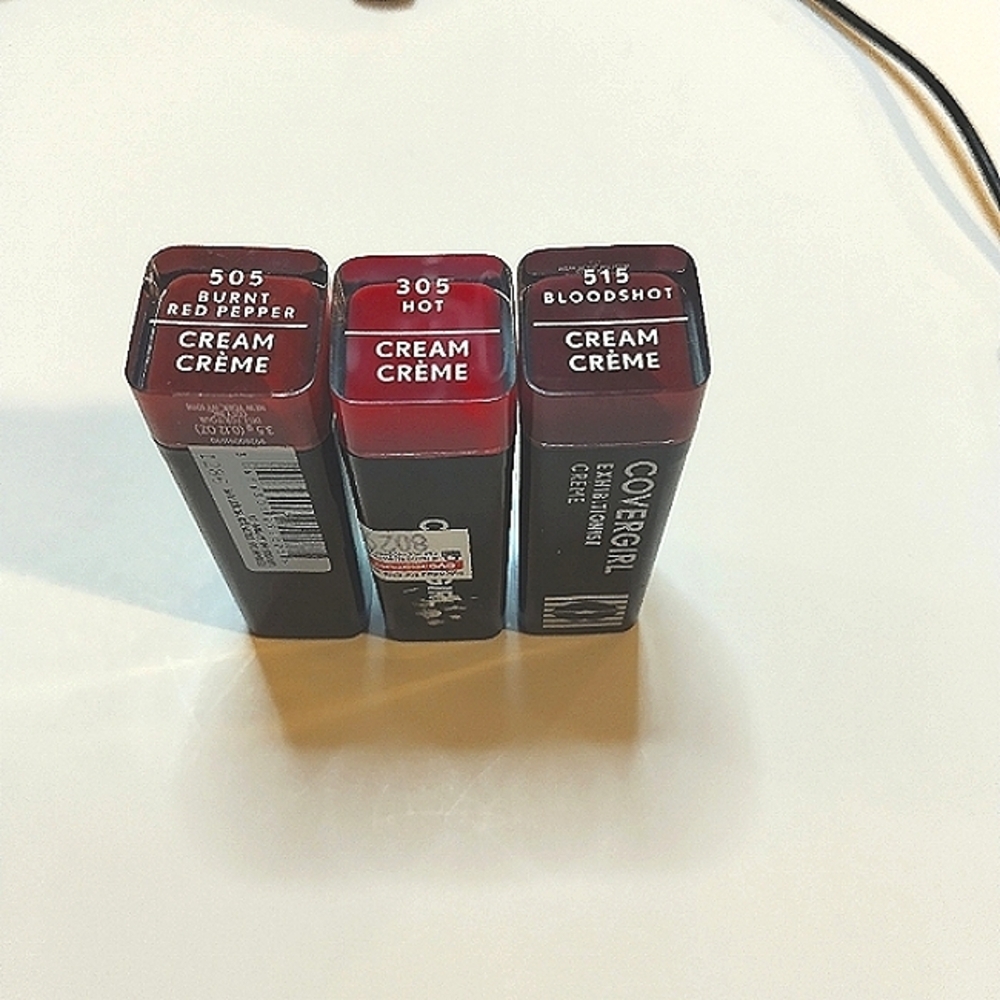 Lot Of 3 New Covergirl Exhibitionist Creme Lipsticks #505 #305 #515 REDS